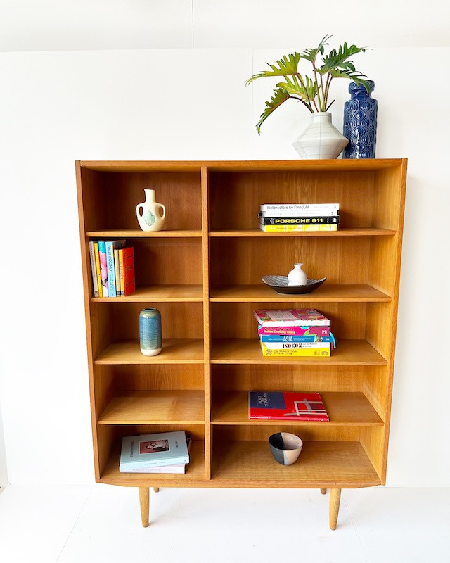 Poul Hundevad Oak Bookcase id 50 Found