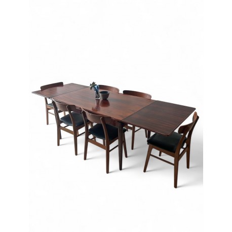 Danish Extension table with 2 leaves in dark timber id 79