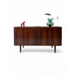 Rosewood Sideboard designed by Carlo Jensen and Produced by Poul Hundevad in Denmark id no 2