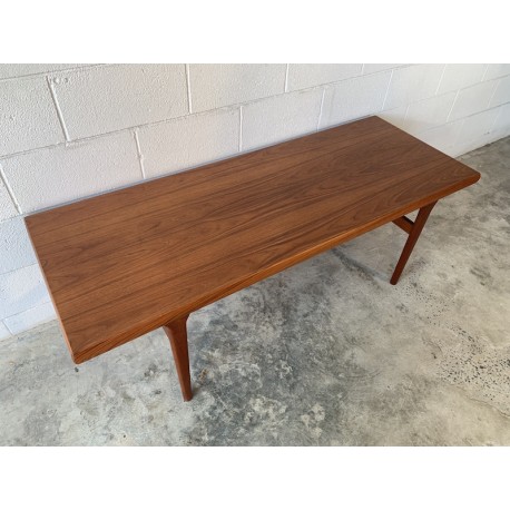 Large and Long Danish Coffee table - 2/4/19